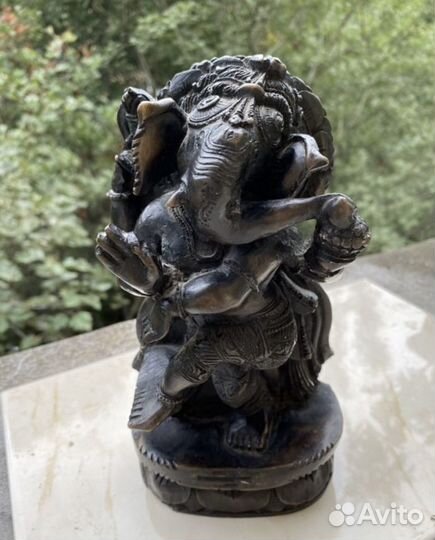 Африканские и индийские фигурки