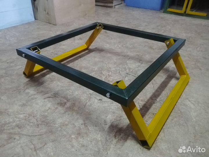 Ключ для открывания кубоконтейнера Пчело инвентарь