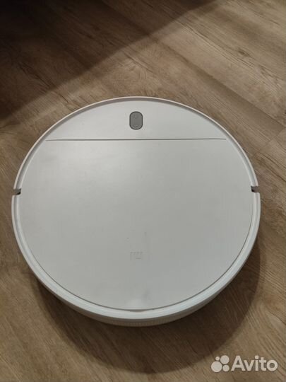 Робот-пылесос Xiaomi Mi Robot Vacuum Mop Essential