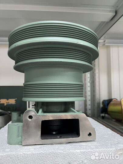 Насос водяной Хово