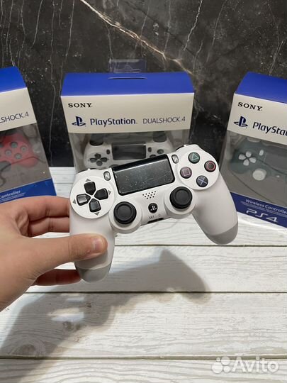 Геймпад Sony DualShock 4