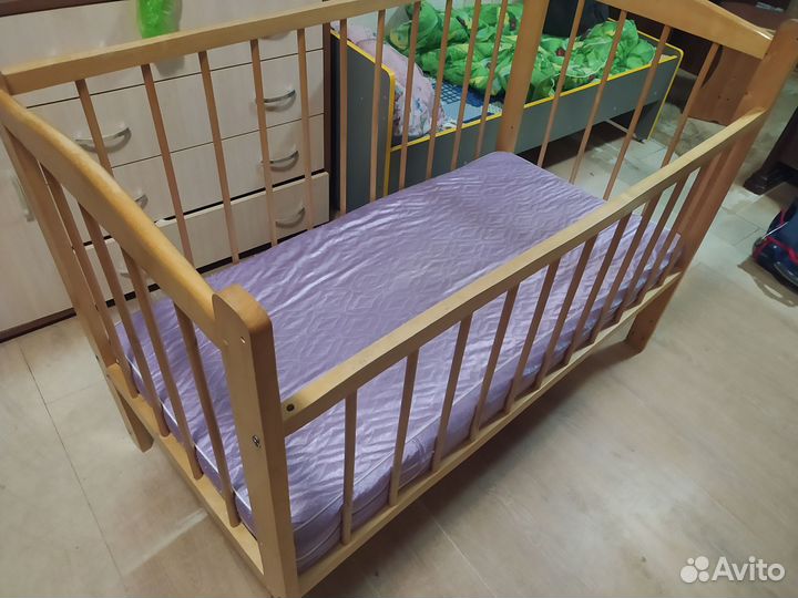 Детская кроватка