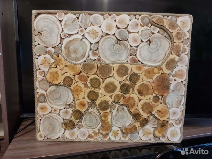 Панно из можжевельника