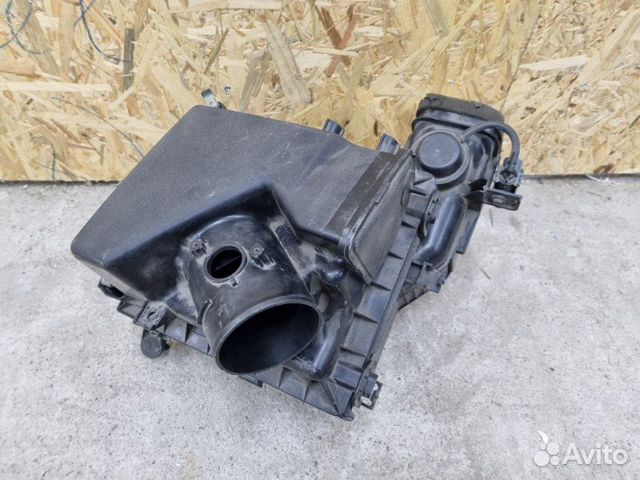 Корпус воздушного фильтра Toyota Camry C 2011