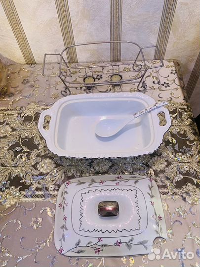 Супница (бульонница) с крышкой