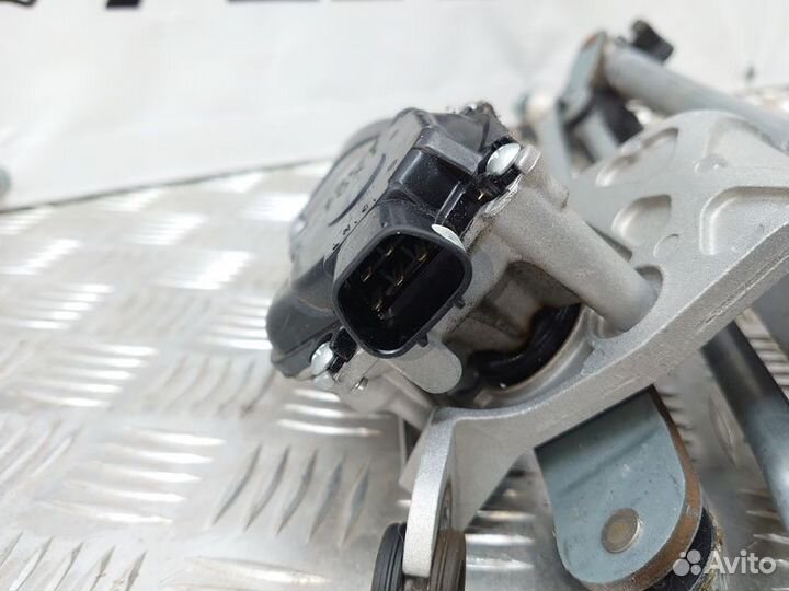 Трапеция стеклоочистителей Mazda 3 BL (2008—2011)