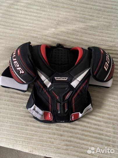 Нагрудник хоккейный bauer