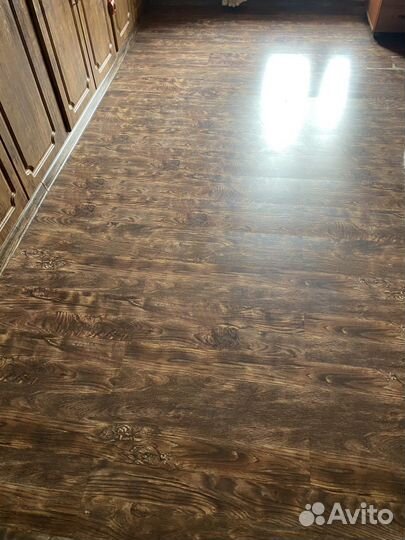 Продаю ламинат