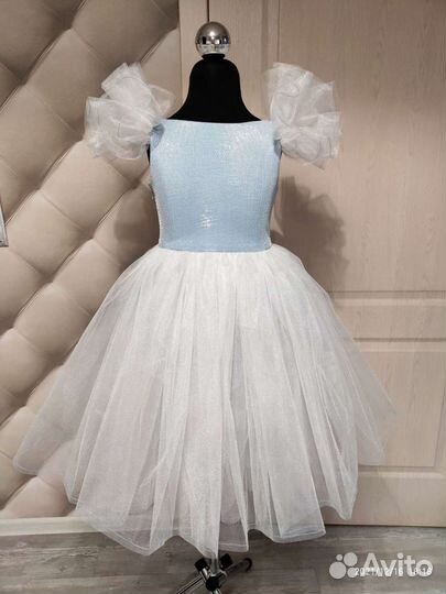 Платье для девочки новое