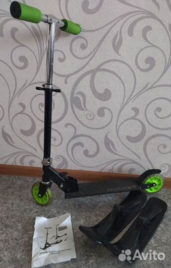 Самокат-снегокат