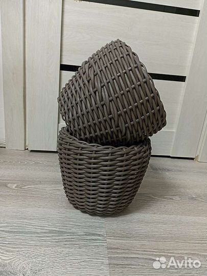 Кашпо для цветов из ротанга