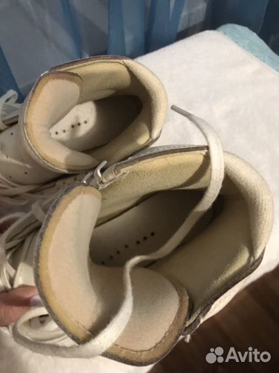 Коньки фигурные