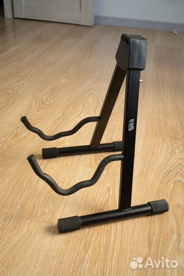 Стойка для гитары