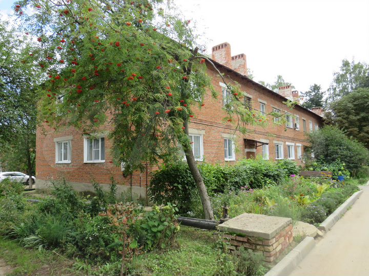 2-к. квартира, 47 м², 1/2 эт.
