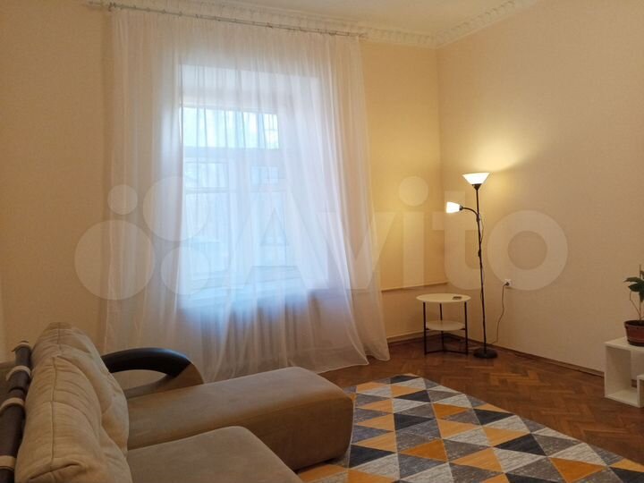 Комната 20 м² в 4-к., 1/8 эт.