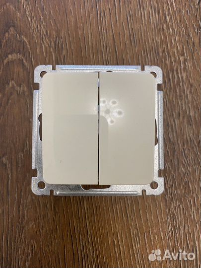 Рамки, диммер, розетки, выключатель Hegel