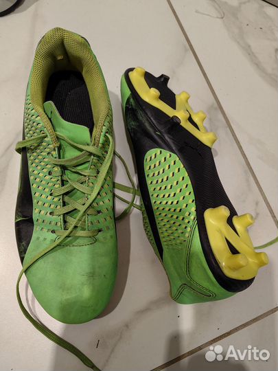 Футбольные бутсы