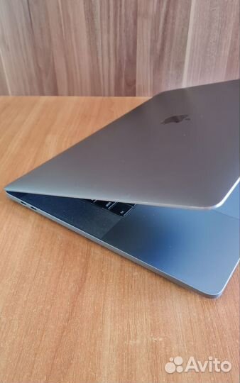 MacBook Pro 15 2020 i9/16/512