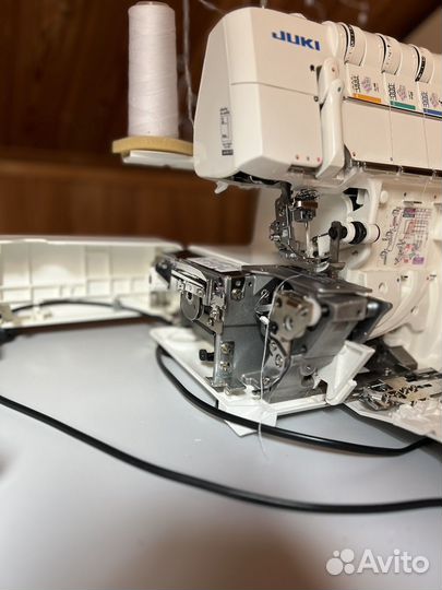 Оверлок juki mo 735