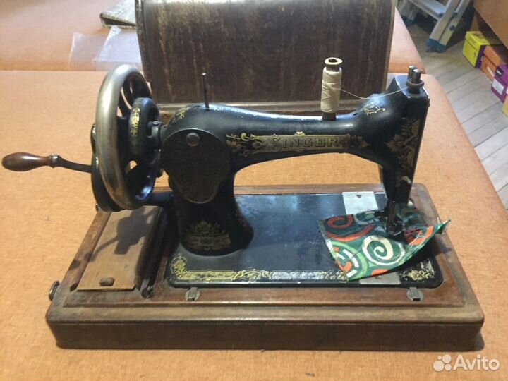 Швейная машинка зингер