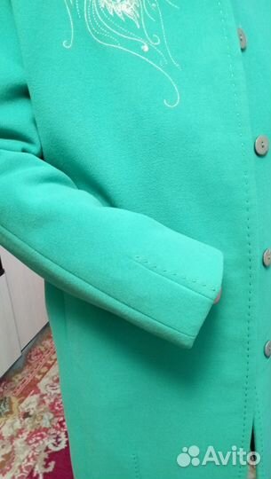 Пальто женское демисезонное размер 48-50