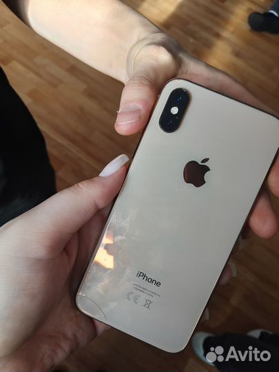 iPhone Xs, 64 ГБ