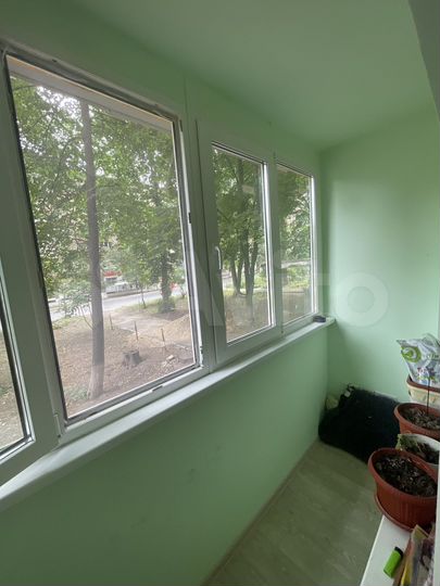 Доля в 4-к. квартире, 21 м², 1/5 эт.