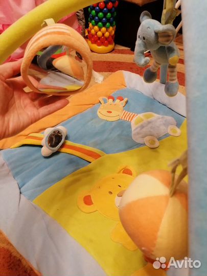 Развивающий коврик