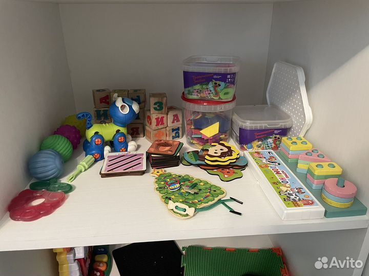 Развивающие игрушки от года
