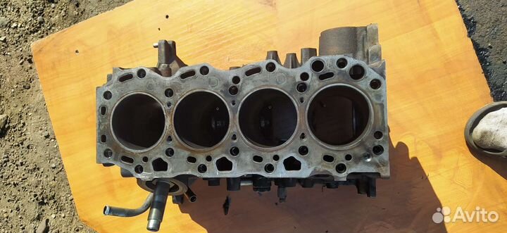 Блок цилиндров Тойота Авенсис 1cd