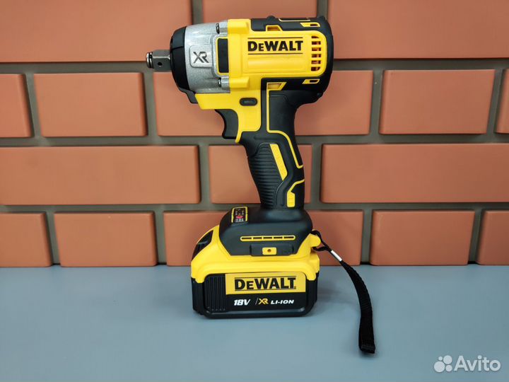 Гайковерт dewalt