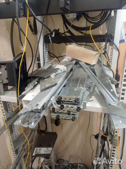 Серверная стойка, шкаф