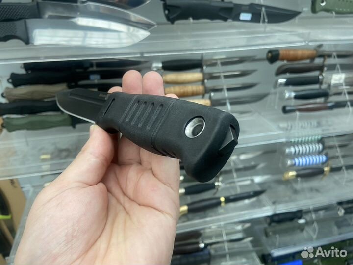 Нож Витязь Black из стали Aus-8,ножны Molle