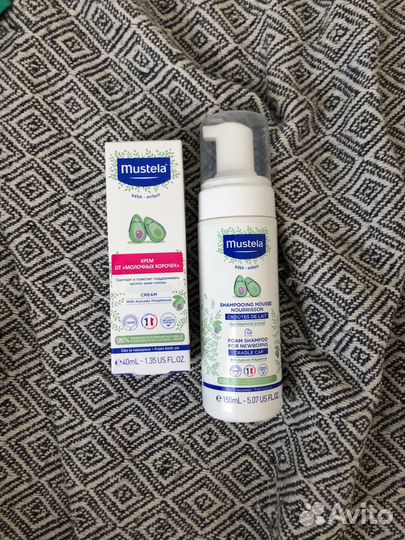 Mustela шампунь и крем от молочных корочек