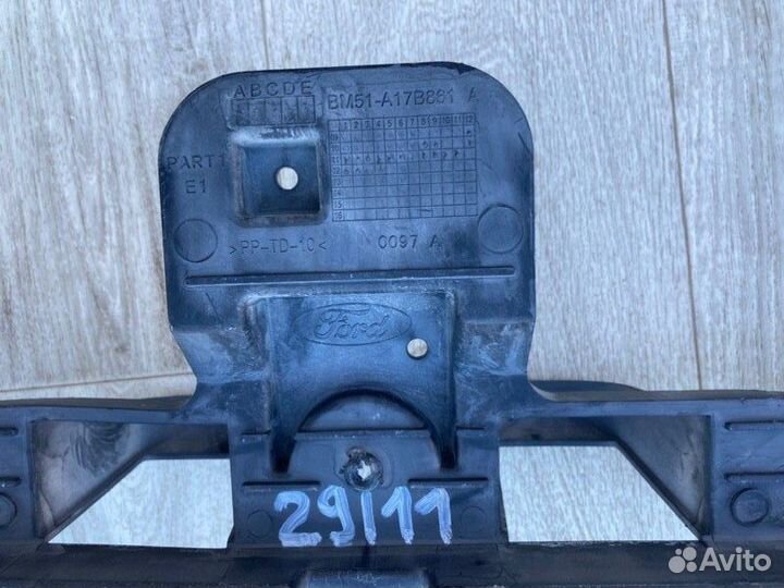 Крепление бампера заднее Ford Focus 3 sedan pnda