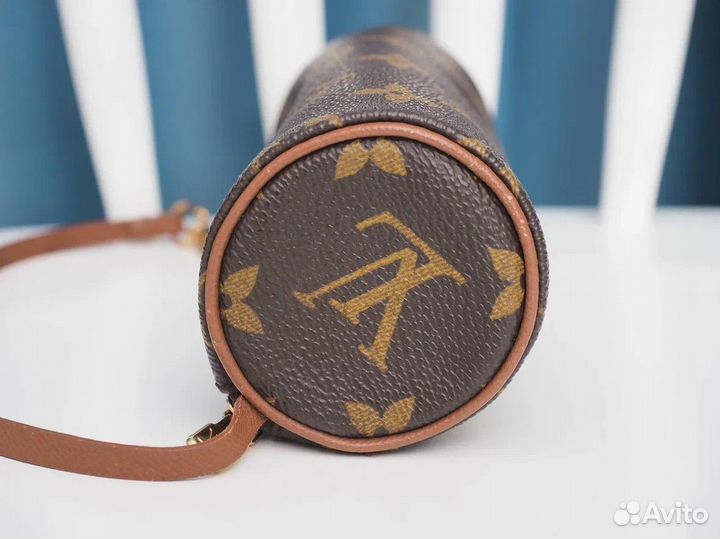 Louis Vuitton papillon mini pochette