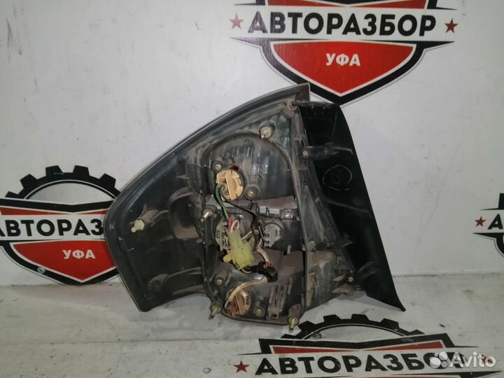 Фонарь правый subaru legacy BL 03-07 европа япония