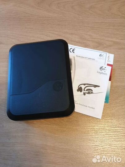 Гарнитура Logitech A819 (наушники + микрофон)