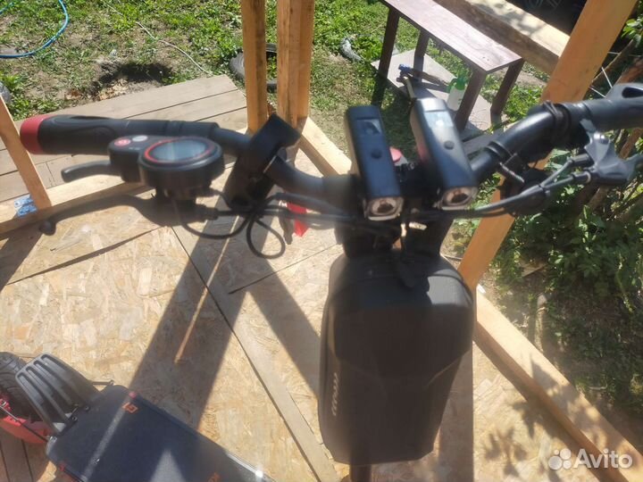 Самокат взрослый электрический бу