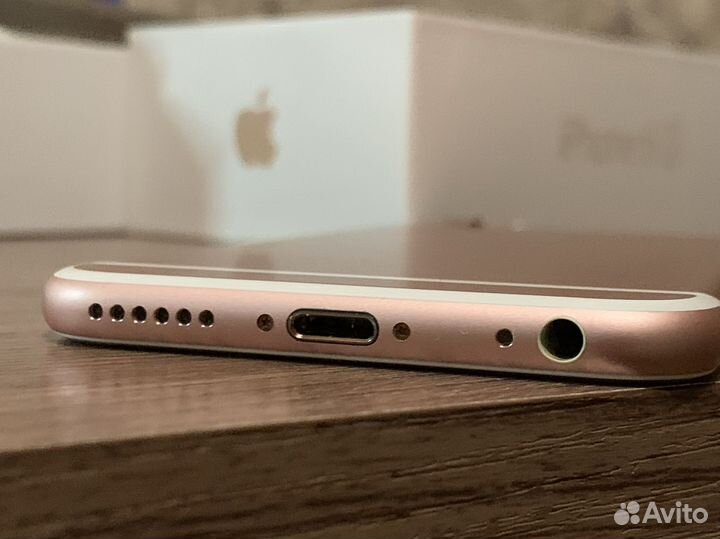 Телефон iPhone 6s