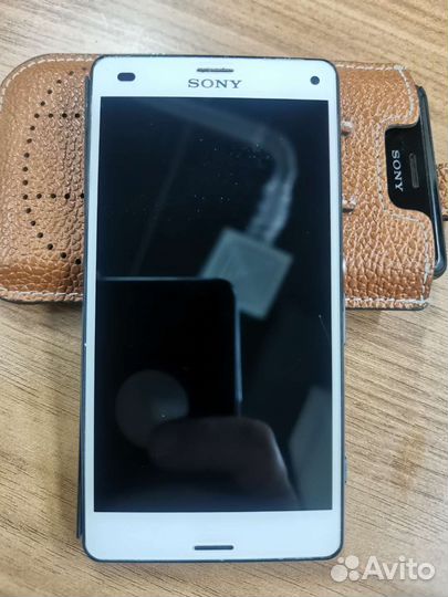 Телефон Sony Z3 + C1905