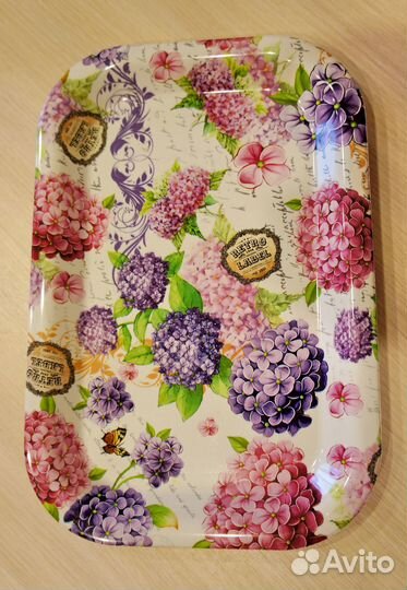 Подносы в ассортименте