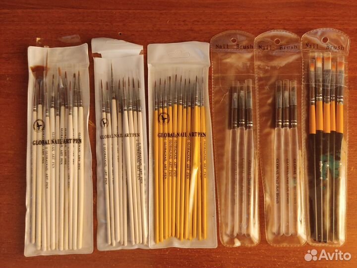 Кисти для ногтевого дизайна