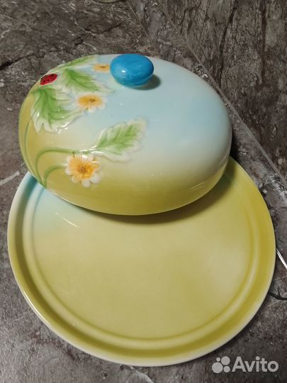 Блинница с крышкой