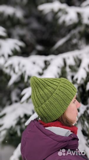 Вязаная шапка женская