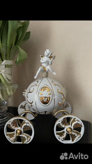 Карета с Путти, фарфор, Италия