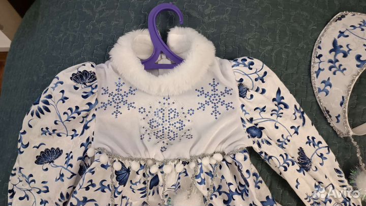 Карнавальный костюм Снегурочки 110 (зима,снежинка)