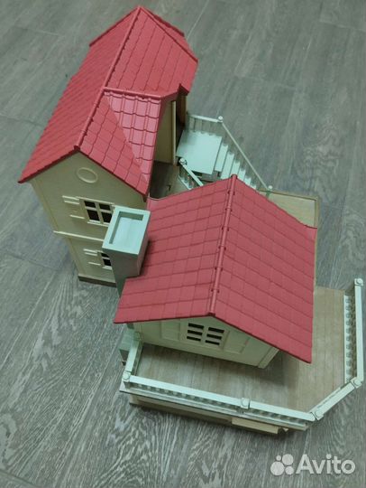 Sylvanian Families дом со светом и автомобиль