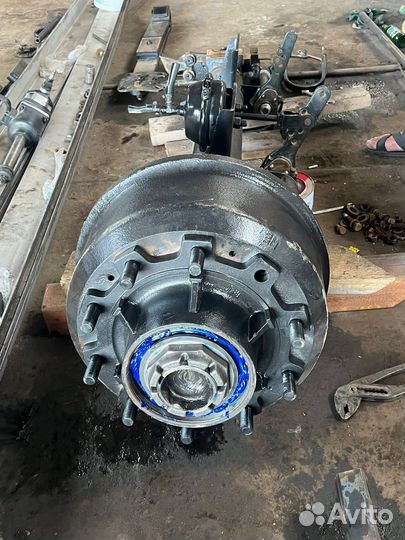 Полуприцеп зерновоз Krone SDP27, 2024