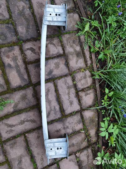 Усилитель бампера subaru forester